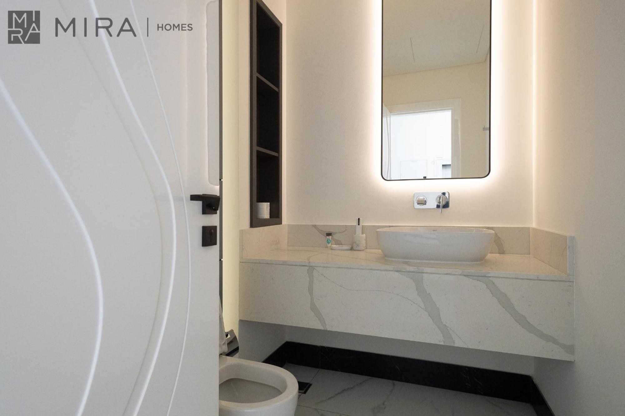 Mira Homes - Lovely New 1 Bedroom In Downtown Apartment *