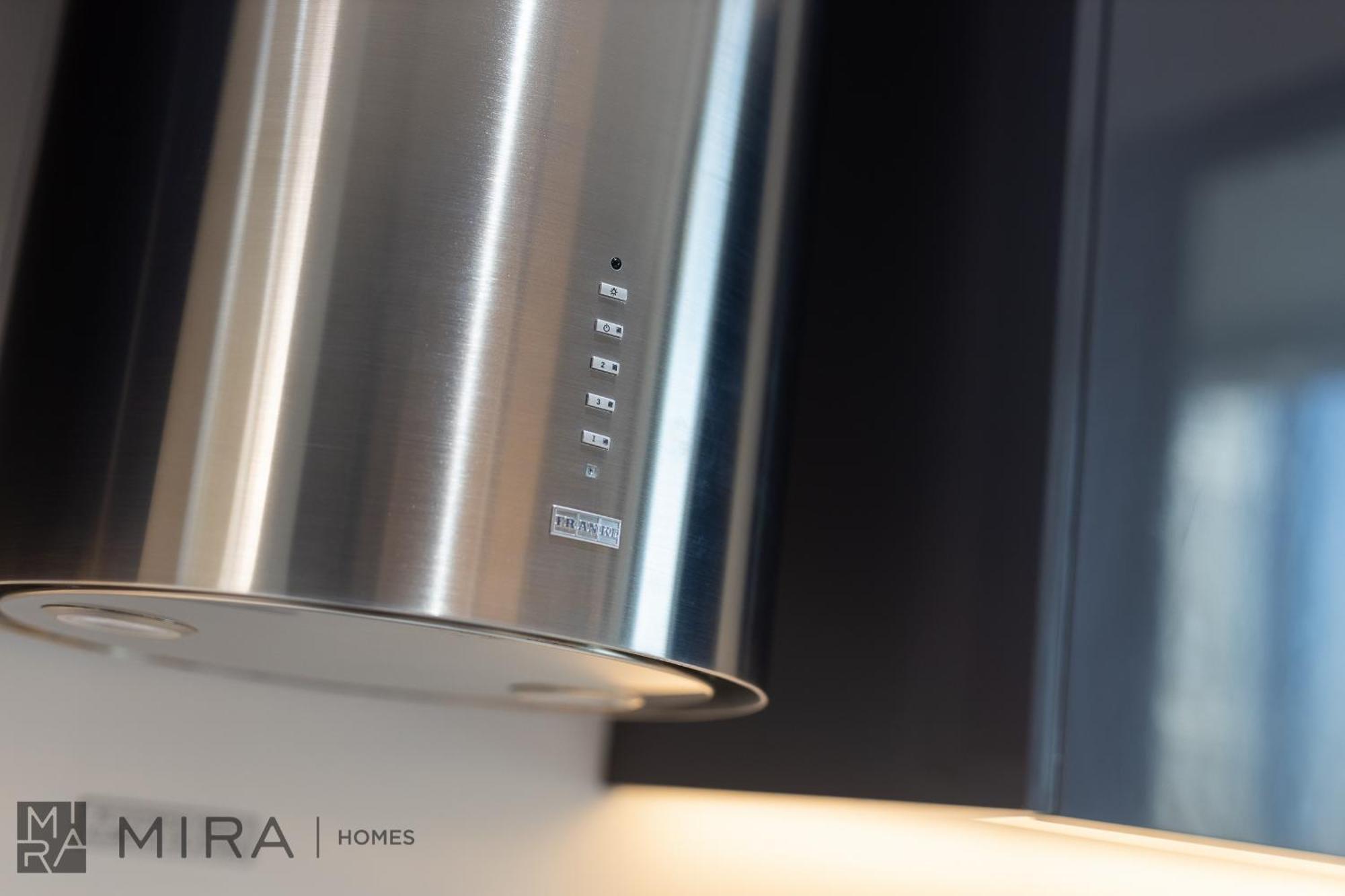 Mira Homes - Lovely New 1 Bedroom In Downtown Apartment *